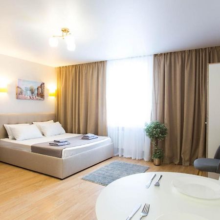 Apartment In The City Center - Gimnasiyna Naberezhna 24A-1 哈尔科夫 外观 照片