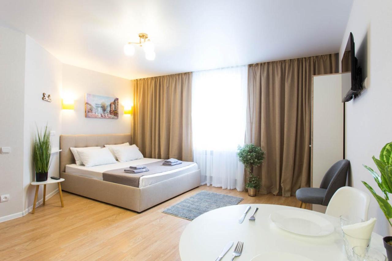 Apartment In The City Center - Gimnasiyna Naberezhna 24A-1 哈尔科夫 外观 照片