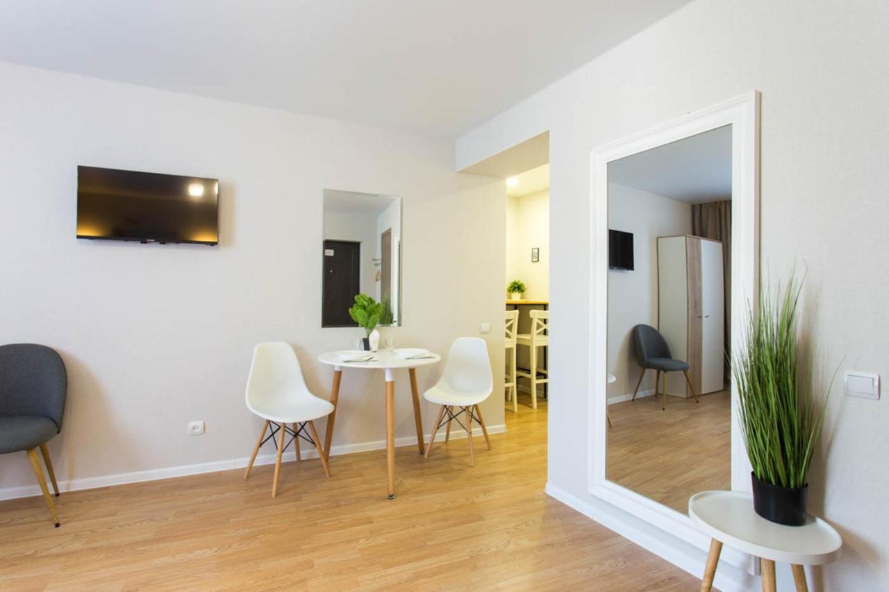 Apartment In The City Center - Gimnasiyna Naberezhna 24A-1 哈尔科夫 外观 照片