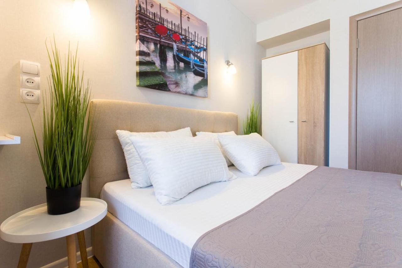 Apartment In The City Center - Gimnasiyna Naberezhna 24A-1 哈尔科夫 外观 照片
