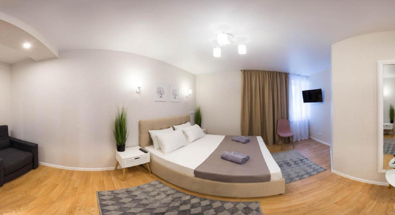 Apartment In The City Center - Gimnasiyna Naberezhna 24A-1 哈尔科夫 外观 照片