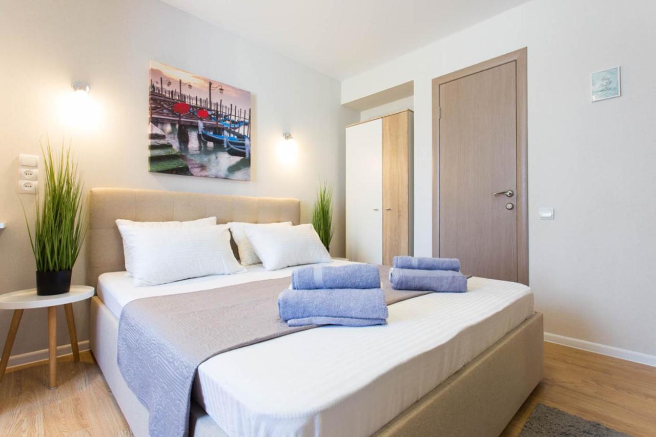 Apartment In The City Center - Gimnasiyna Naberezhna 24A-1 哈尔科夫 外观 照片