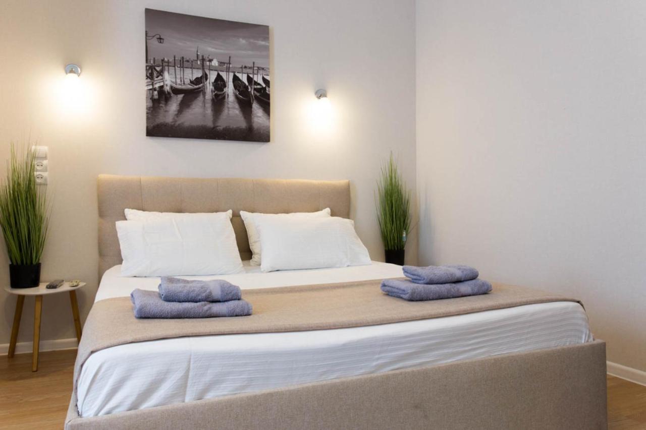 Apartment In The City Center - Gimnasiyna Naberezhna 24A-1 哈尔科夫 外观 照片