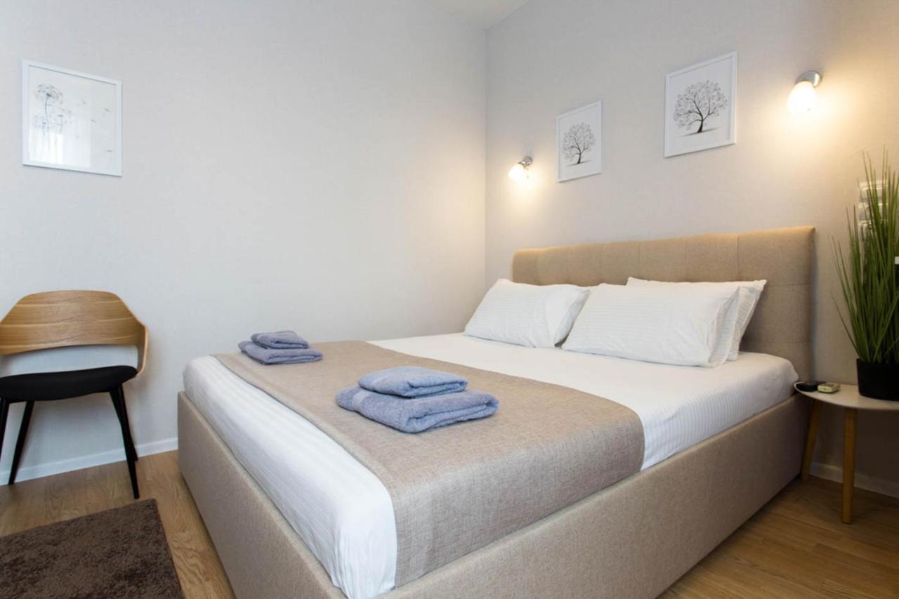 Apartment In The City Center - Gimnasiyna Naberezhna 24A-1 哈尔科夫 外观 照片