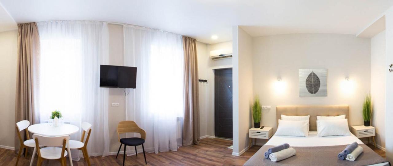 Apartment In The City Center - Gimnasiyna Naberezhna 24A-1 哈尔科夫 外观 照片