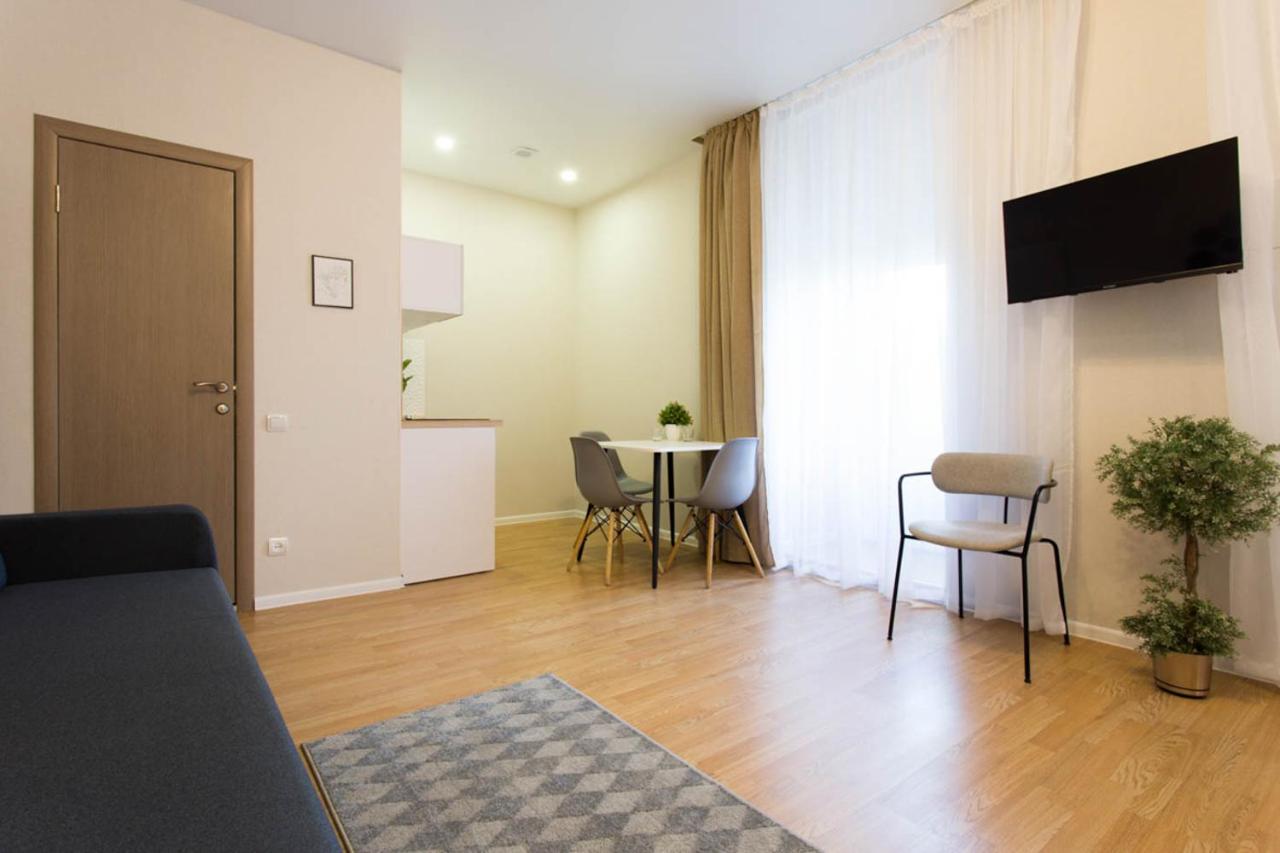 Apartment In The City Center - Gimnasiyna Naberezhna 24A-1 哈尔科夫 外观 照片