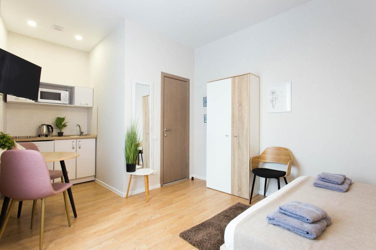 Apartment In The City Center - Gimnasiyna Naberezhna 24A-1 哈尔科夫 外观 照片