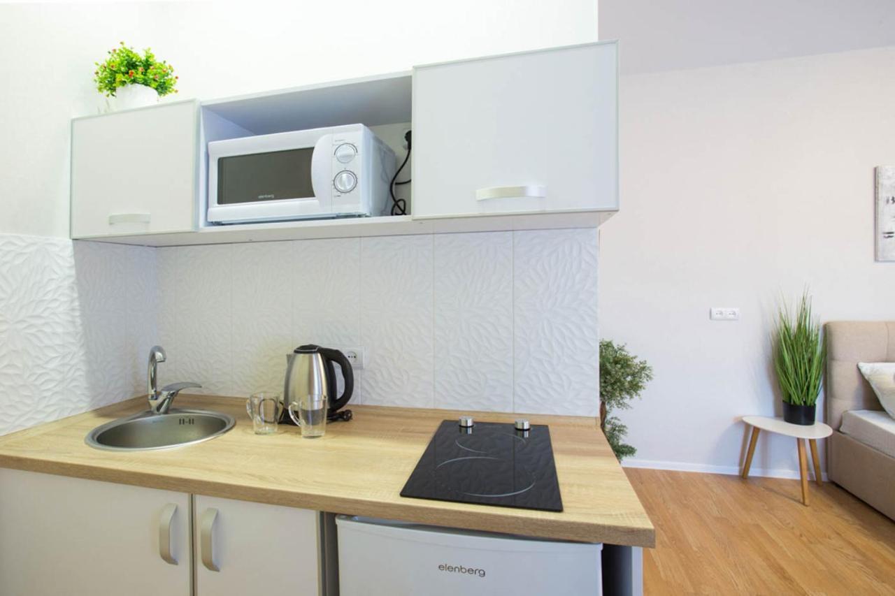 Apartment In The City Center - Gimnasiyna Naberezhna 24A-1 哈尔科夫 外观 照片