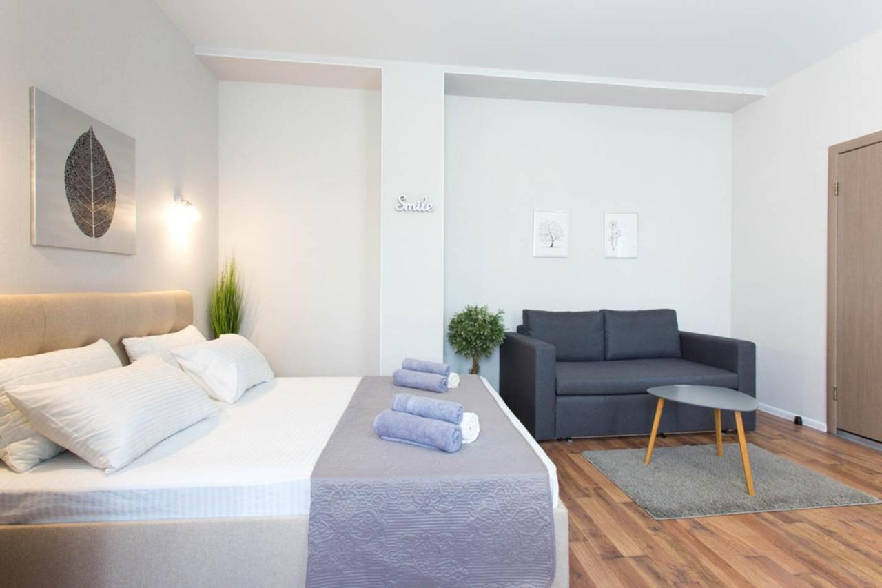 Apartment In The City Center - Gimnasiyna Naberezhna 24A-1 哈尔科夫 外观 照片