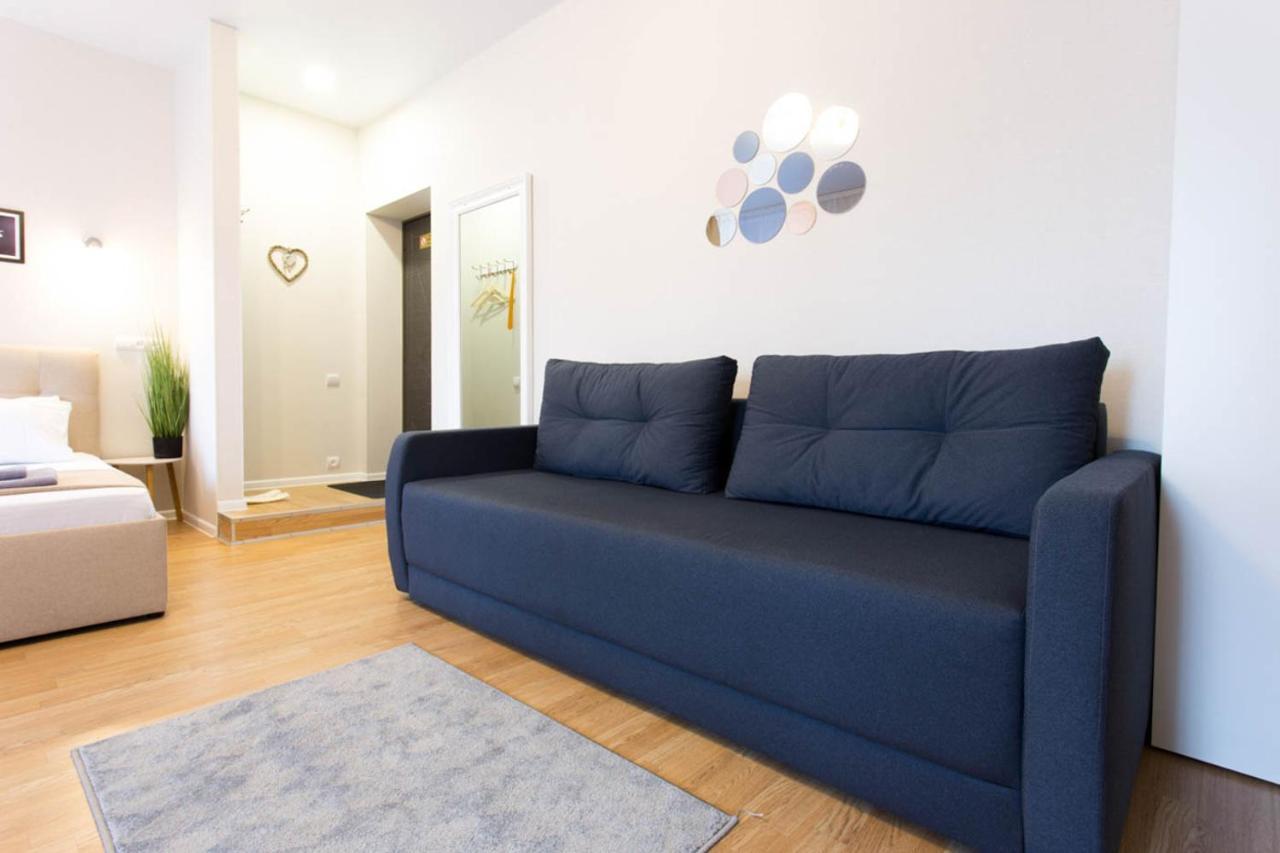 Apartment In The City Center - Gimnasiyna Naberezhna 24A-1 哈尔科夫 外观 照片